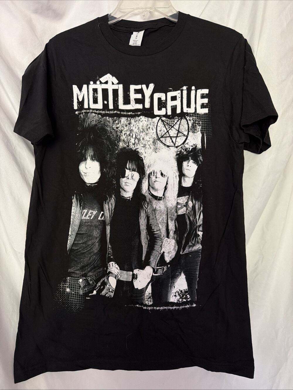 MOTLEY CRUE Rock Band Graphic T-shirt Unisex Small 2022 North American Tour NEW